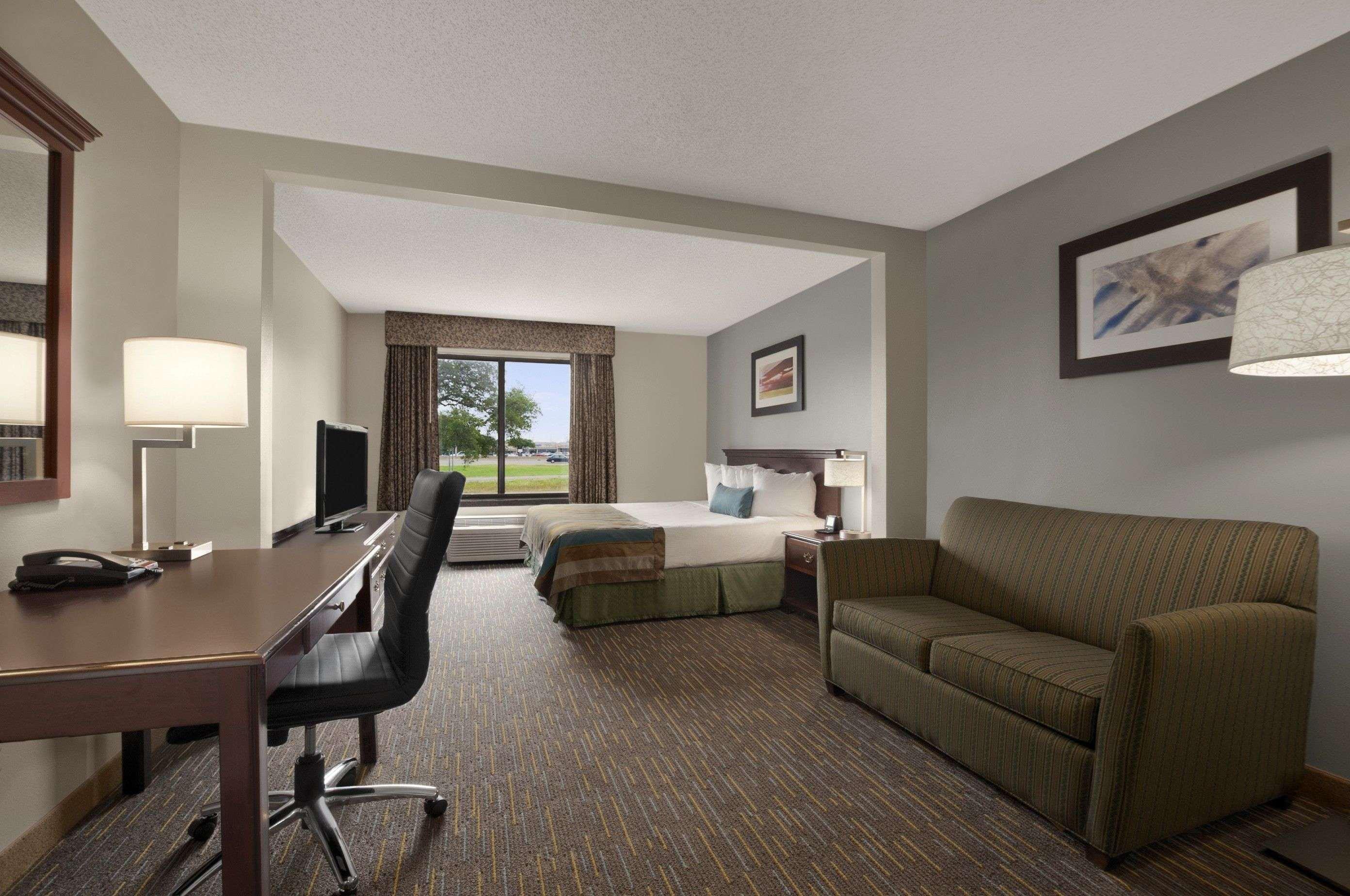 Hotel Wingate By Wyndham And Williamson Conference Center à Round Rock Extérieur photo