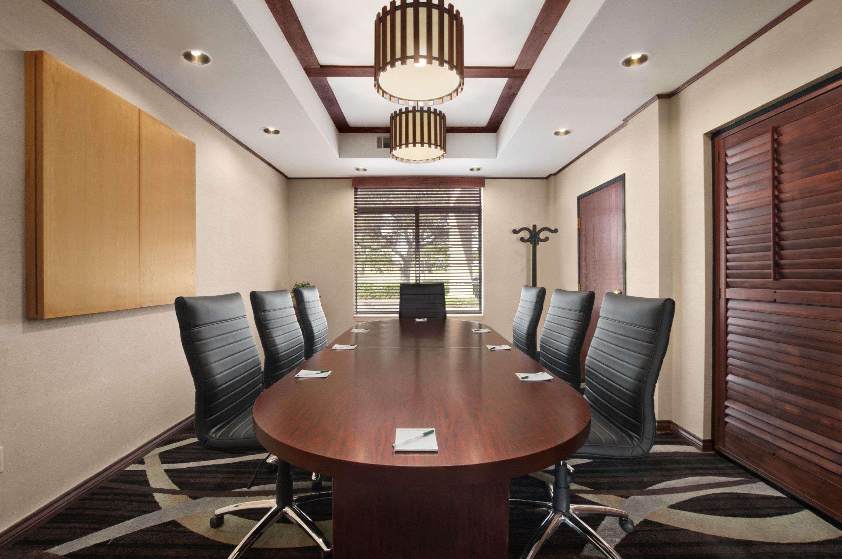 Hotel Wingate By Wyndham And Williamson Conference Center à Round Rock Extérieur photo