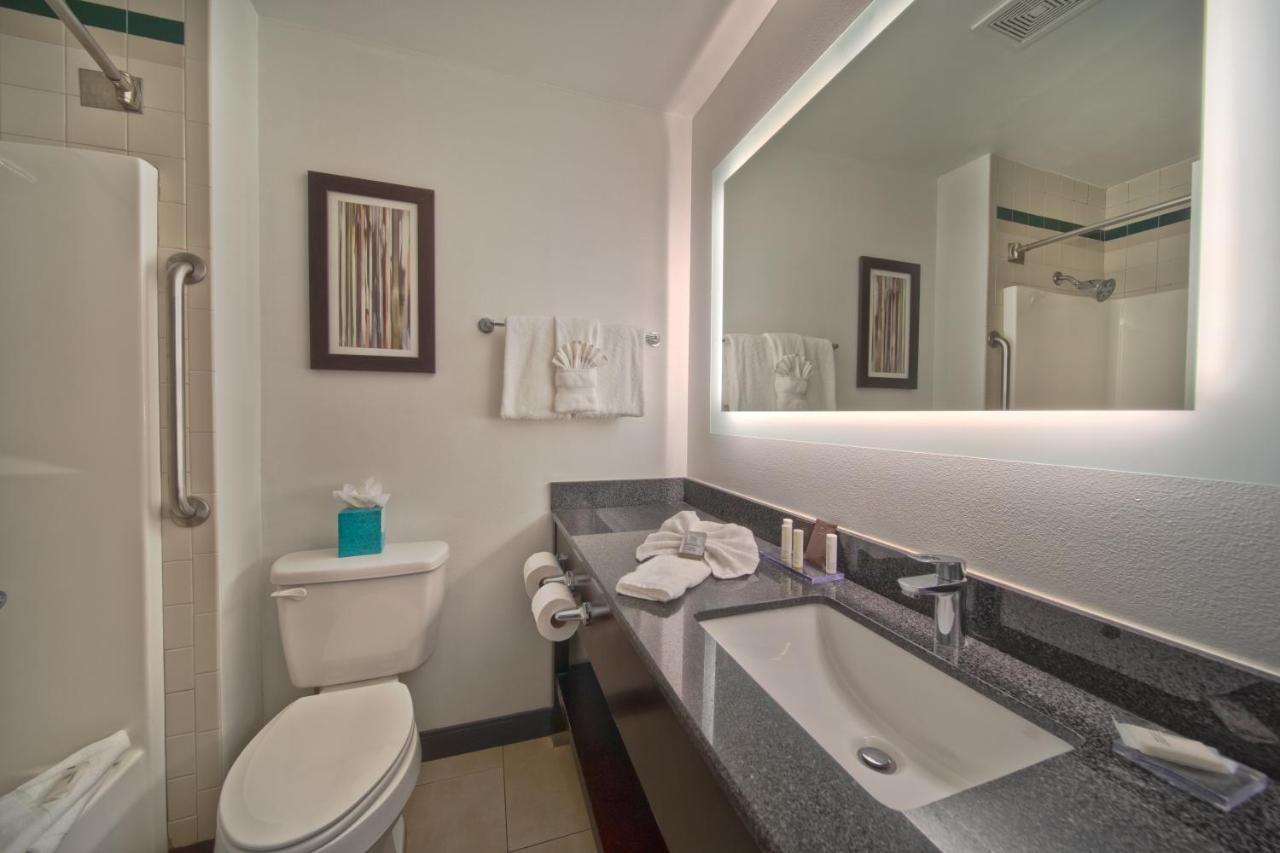 Hotel Wingate By Wyndham And Williamson Conference Center à Round Rock Extérieur photo