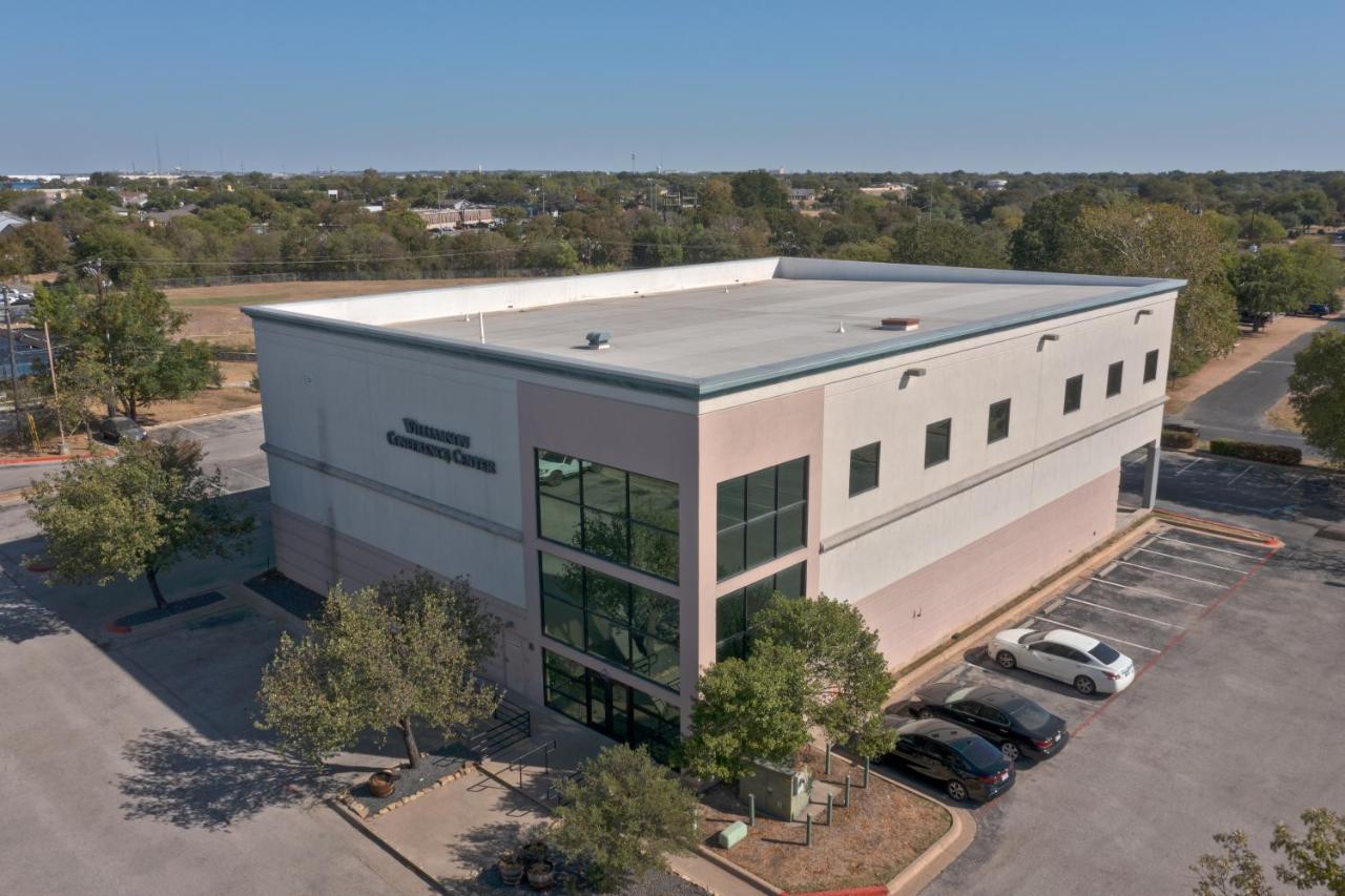 Hotel Wingate By Wyndham And Williamson Conference Center à Round Rock Extérieur photo