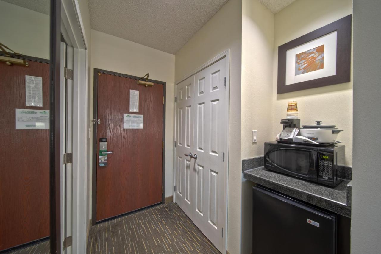 Hotel Wingate By Wyndham And Williamson Conference Center à Round Rock Extérieur photo