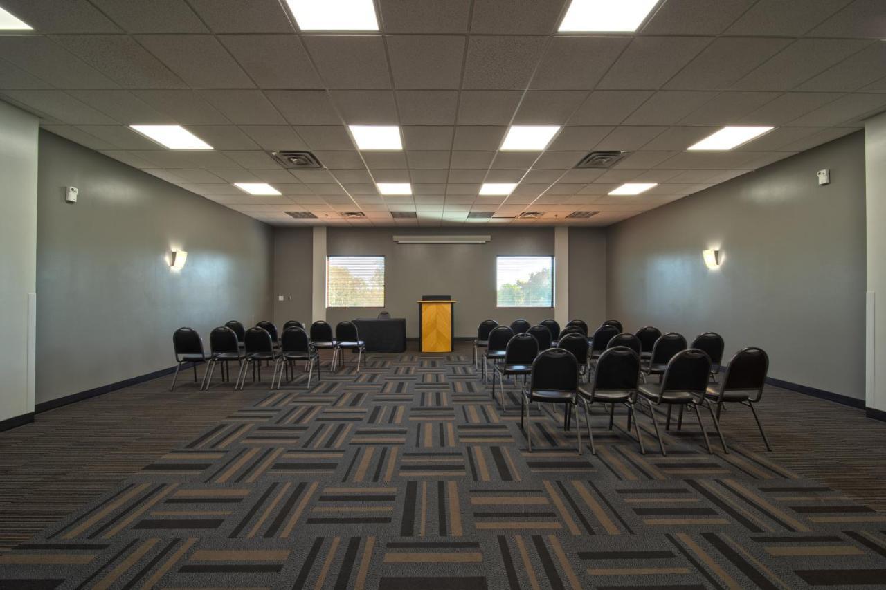 Hotel Wingate By Wyndham And Williamson Conference Center à Round Rock Extérieur photo