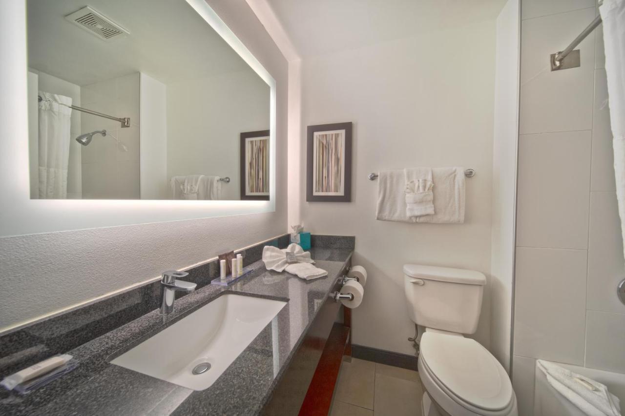 Hotel Wingate By Wyndham And Williamson Conference Center à Round Rock Extérieur photo